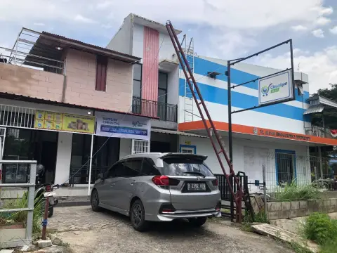 Cleanique Mart Malang